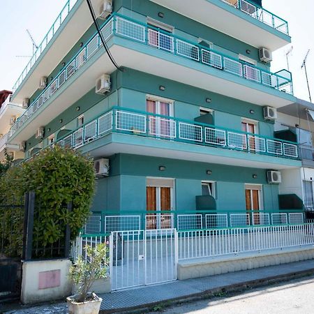 Amelies Apartments Paralía Extérieur photo